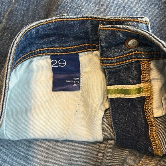 Pilcro Anthropologie Distressed Slim Boyfriend Crop, Size 29, Like New - Picture 5 of 6